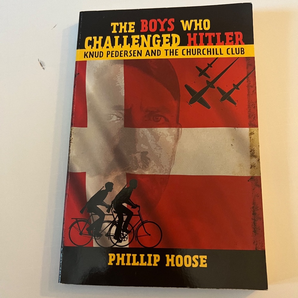 Three Books - Picture 4 of 8